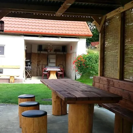 Vadaszles Vendeghaz