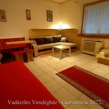 Vadászles * Bukkszentmarton