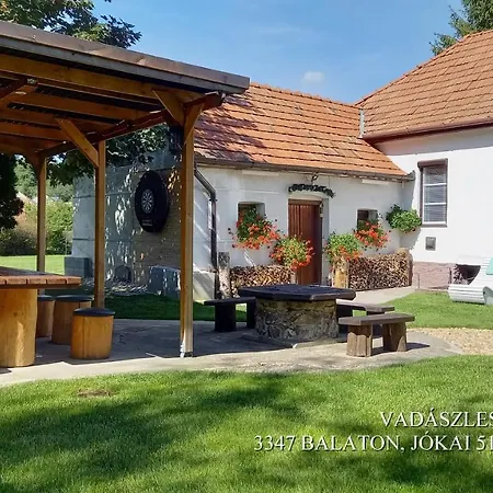 Apartament Vadaszles Vendeghaz Bukkszentmarton