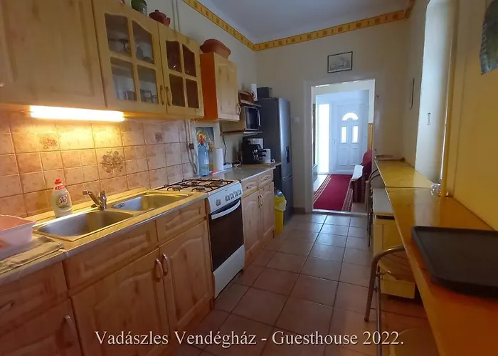 Vadaszles Vendeghaz 아파트